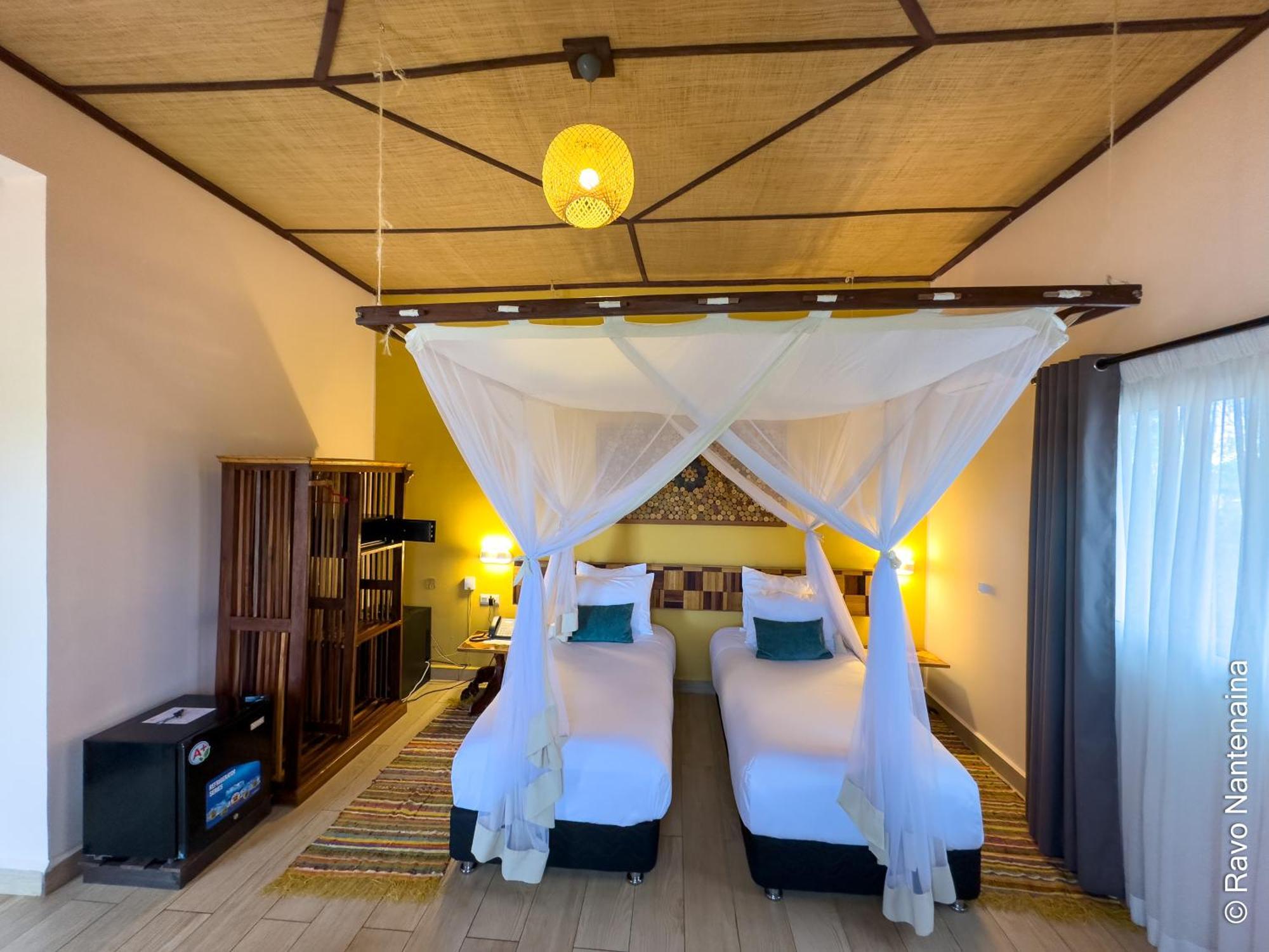 Bira Hotel Antsirabe Exterior foto