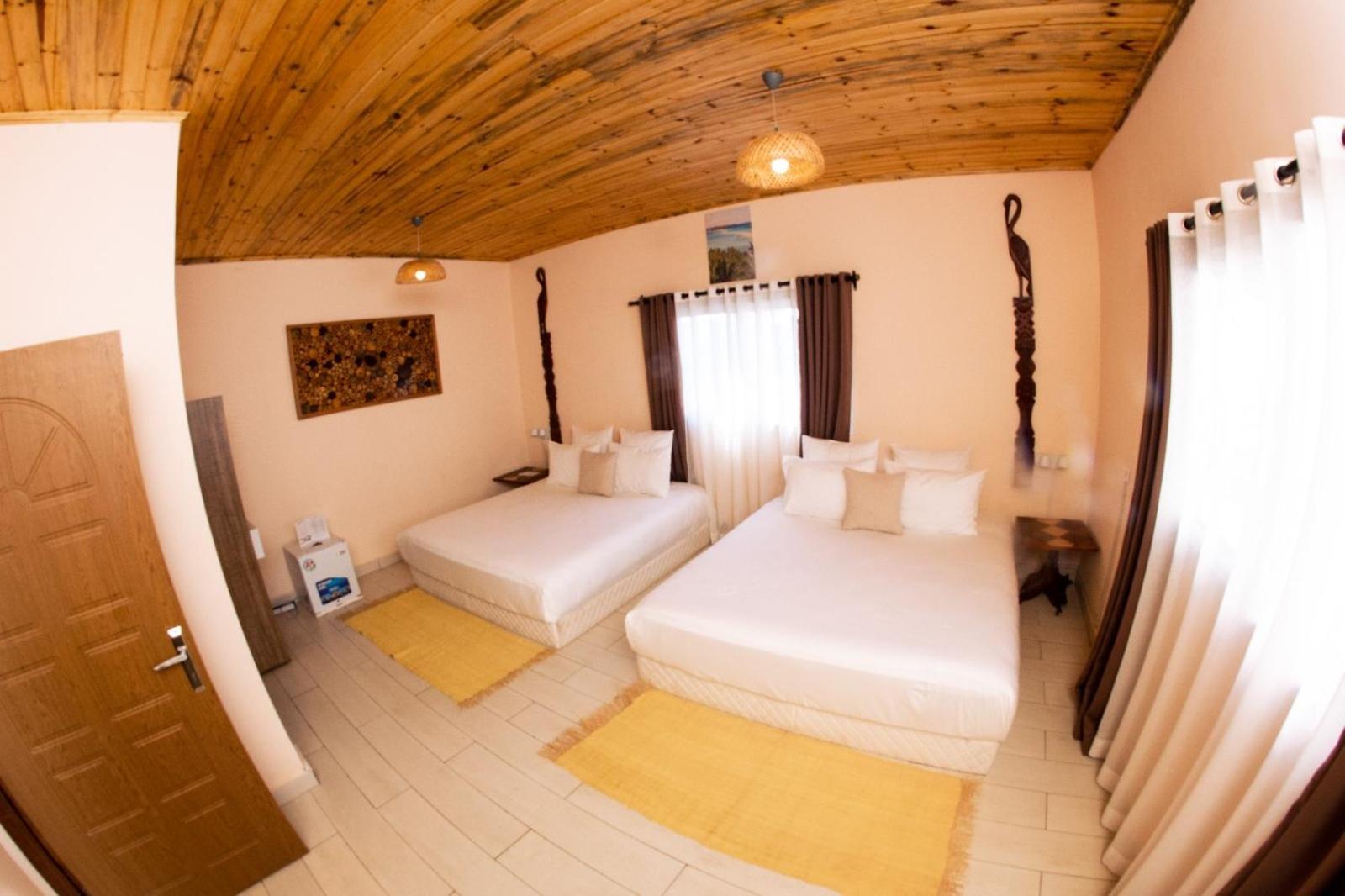 Bira Hotel Antsirabe Exterior foto